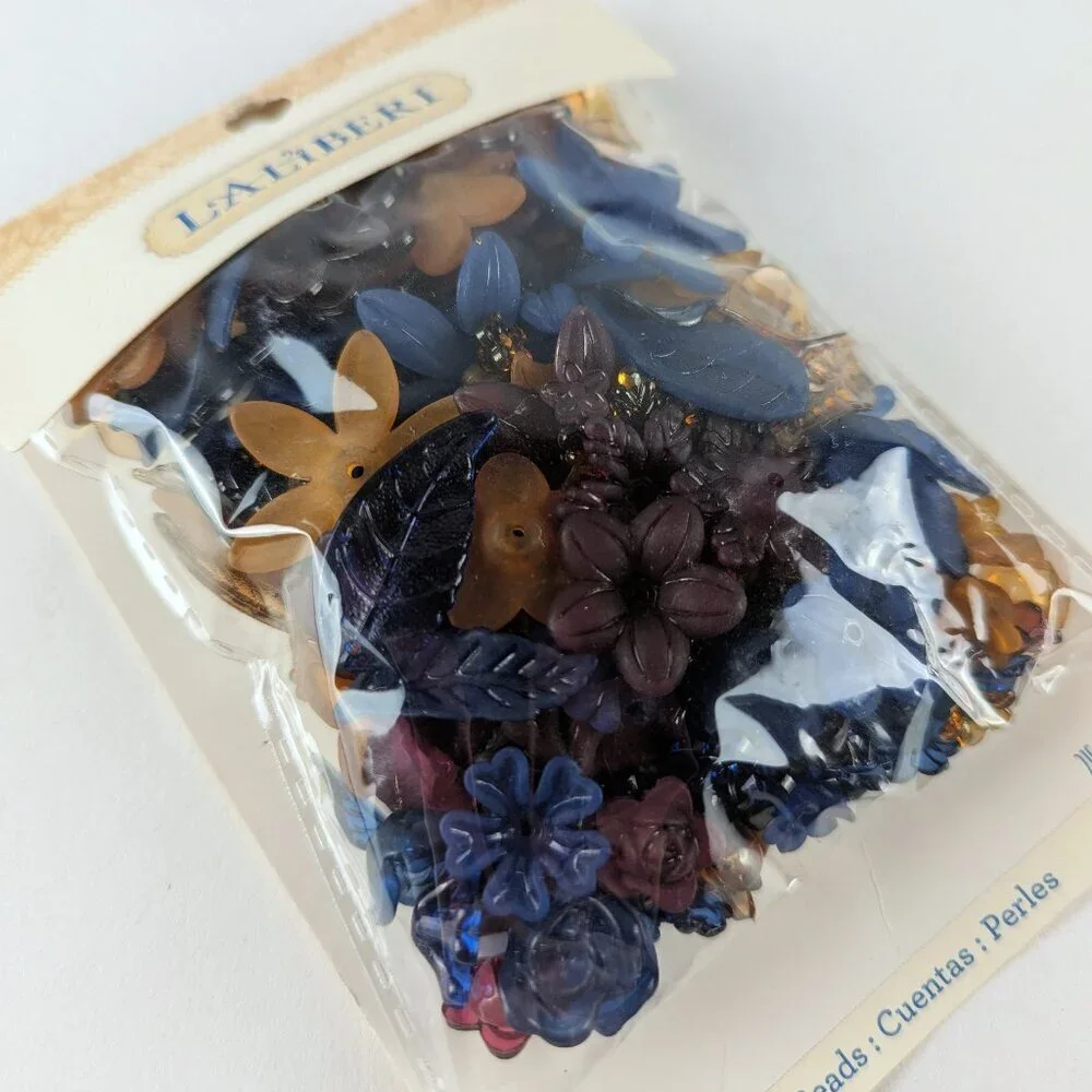 NEW Laliberi Floral Plastic Bead Assortment